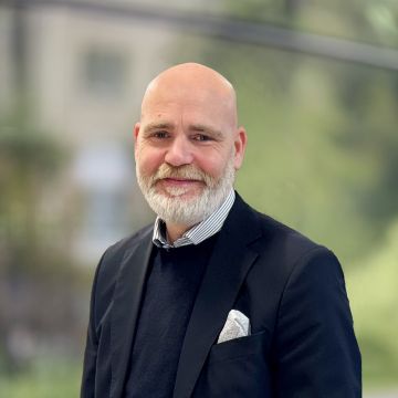 
<span>Anders Woodall</span>
